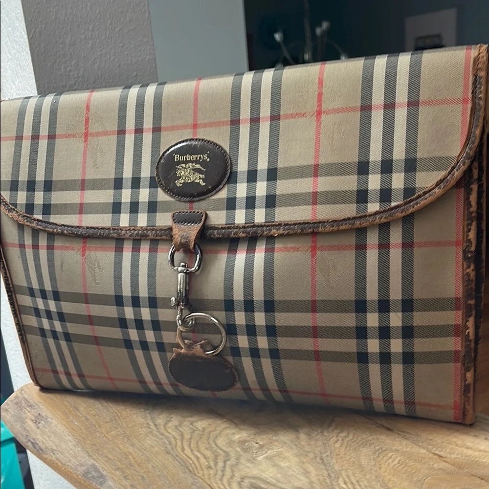 Authentic Burberry Vintage Nova Document Unisex Case